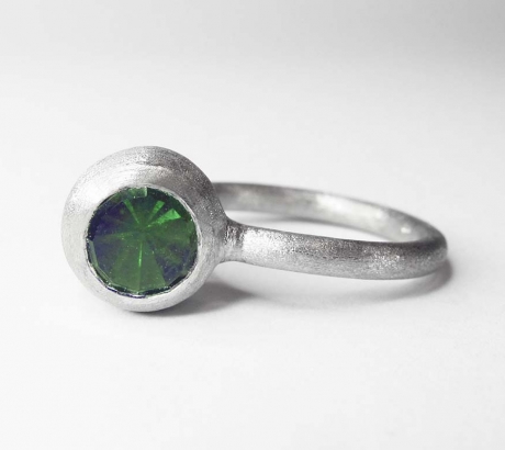 Zöld turmalin félgömb gyűrű