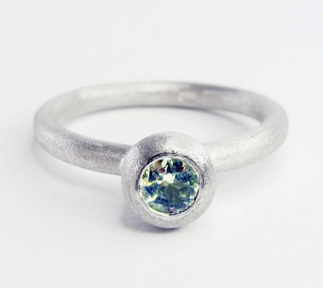 Minimal Green Tourmaline Ring
