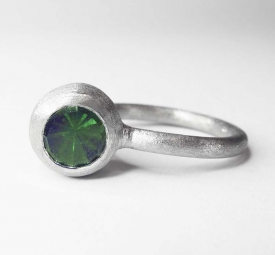 Zöld turmalin félgömb gyűrű
